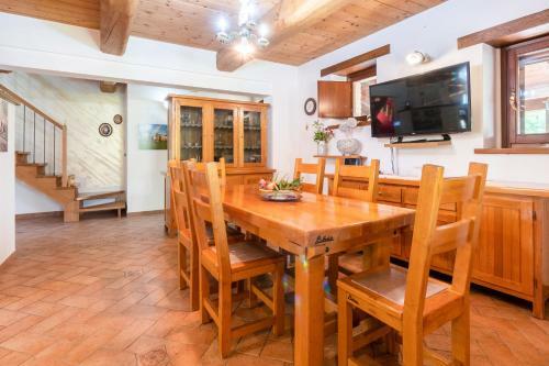 Villa Arcobaleno Apartment With Patio & Parking