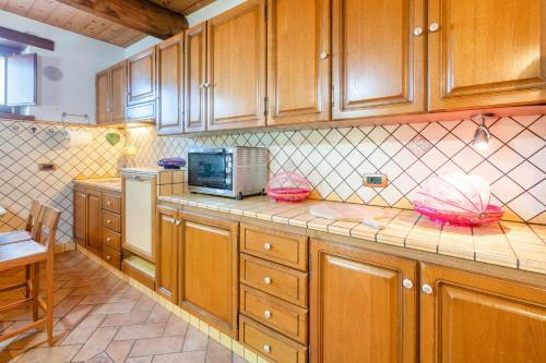 Villa Arcobaleno Apartment With Patio & Parking