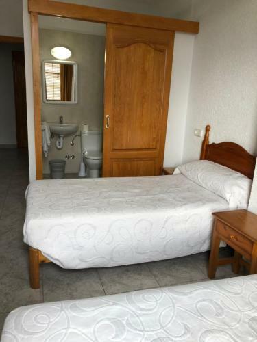Hostal Casa De Huespedes El Almendro