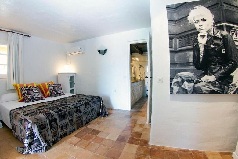 Hotel Pikes Ibiza