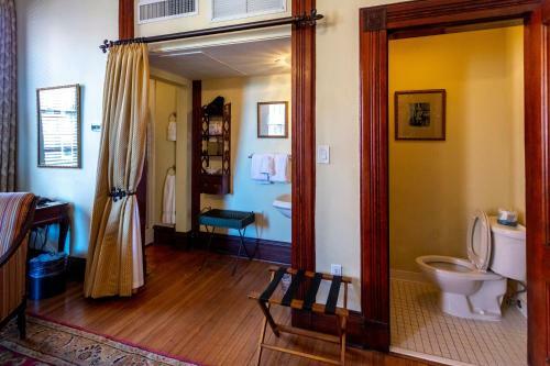 Bed & Breakfast Kehoe House