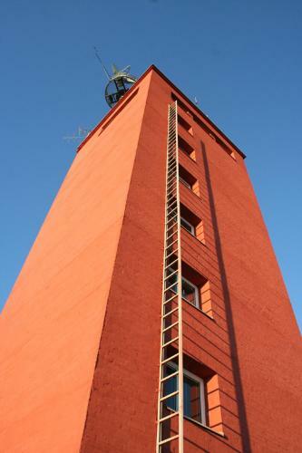 Hotel Kylm�pihlaja Lighthouse