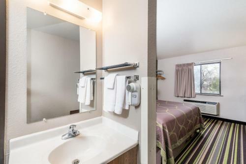 Hotel Super 8 Kalispell