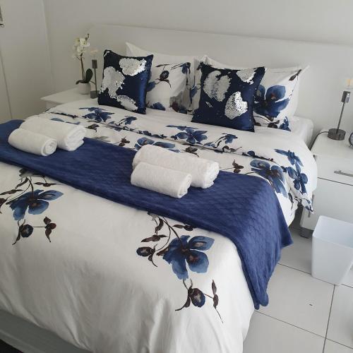 Just For 2, Self Catering "strictly Halaal, No Alcohol" Luxury Apartment
