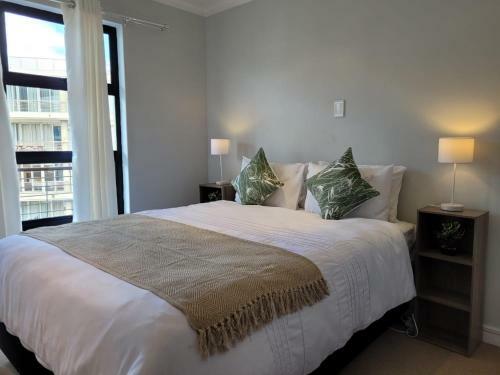 Apartamento Accommodation Front - Lavish 6 Sleeper Penthouse With Stunning Views