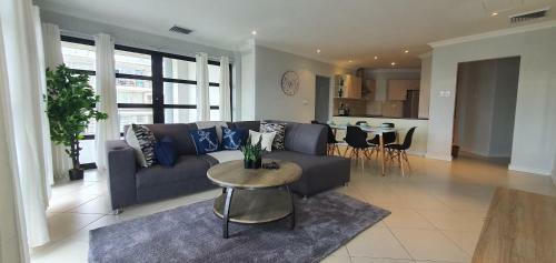 Apartamento Accommodation Front - Lavish 6 Sleeper Penthouse With Stunning Views