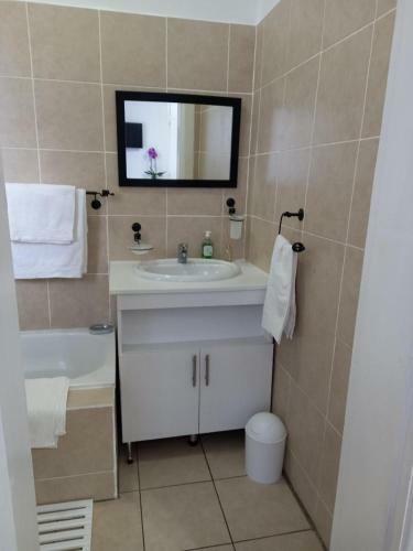 Bed & Breakfast Innes Road Durban Accommodation Private Double Room With Private Bathroom