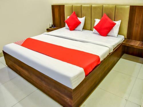 Oyo 78471 Hotel Platinum