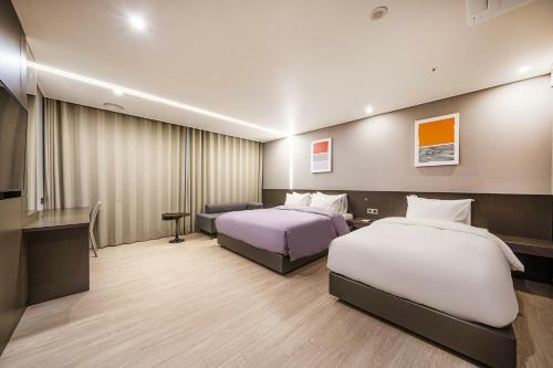 Hotel Act ????