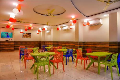 Hotel Fabexpress Raj Regent