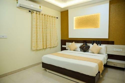 Hotel Golden Bliss