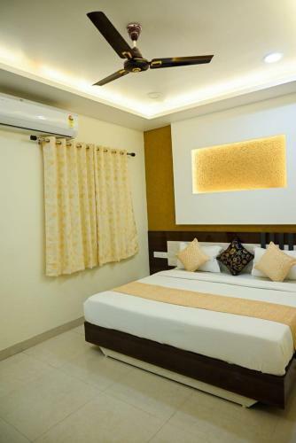 Hotel Golden Bliss