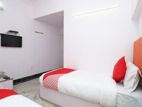 Oyo 80942 Backstreet Hotel