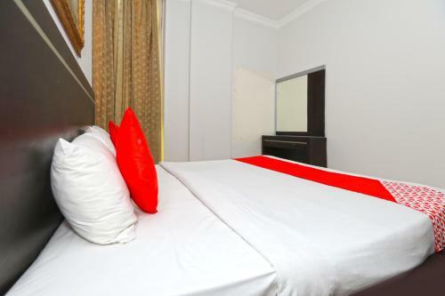 Hotel Spot On 71398 Sk Extension