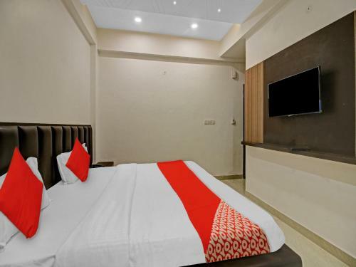 Oyo Flagship 86356 Hotel Four Petals