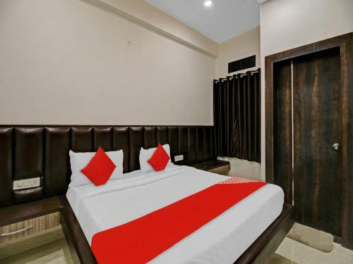 Oyo Flagship 86356 Hotel Four Petals