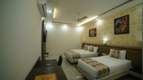 Hotel The Sheesham Tree, Bhopal