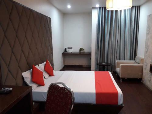 Hotel Sandalwood , Bhopal