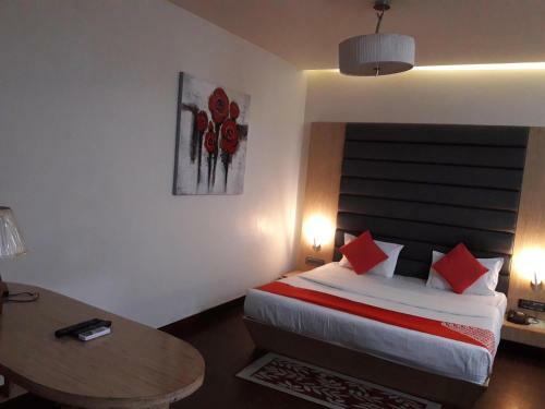 Hotel Sandalwood , Bhopal