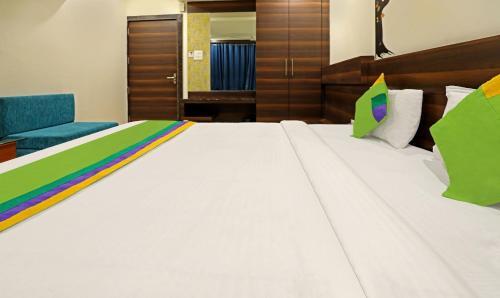 Hotel Treebo Trend Raj Residency Mp Nagar Zone 1
