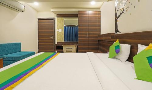 Hotel Treebo Trend Raj Residency Mp Nagar Zone 1