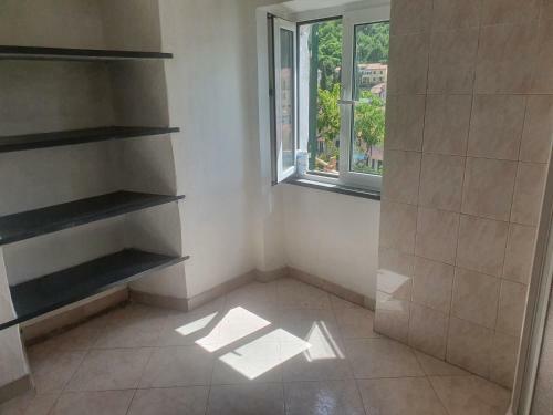 Apartamento Varese Ligure Comfy Flat With Pool