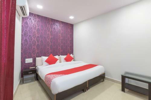Oyo 30721 Hotel Wow