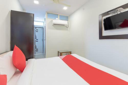Oyo 30721 Hotel Wow