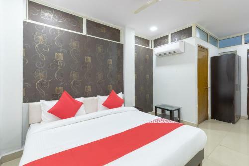 Oyo 30721 Hotel Wow