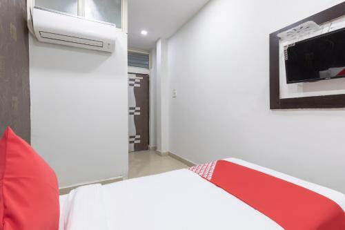 Oyo 30721 Hotel Wow