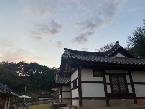 Hostal Mangindang Hanok