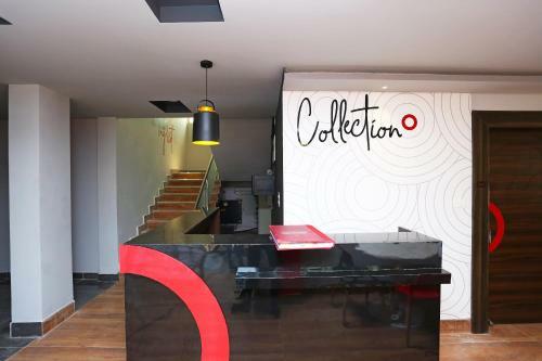 Collection O 19529 Hotel Bhinna Sakala