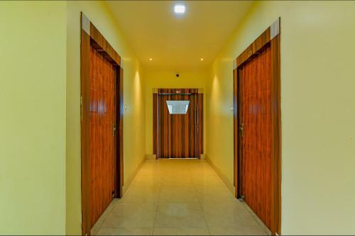 Fabhotel Ug Mansion