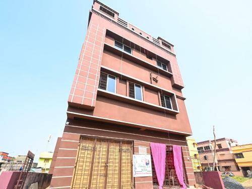 Oyo 84476 Hotel R Inn