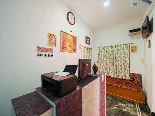Oyo 84476 Hotel R Inn