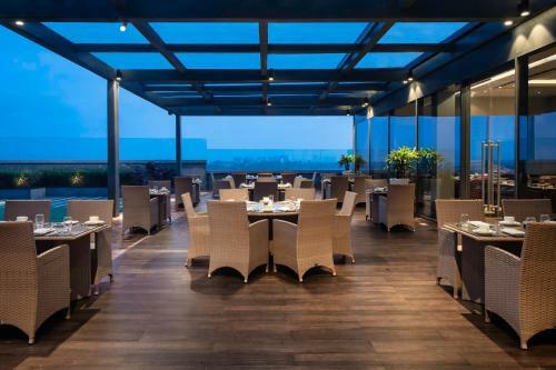 Hotel Vivanta Bhubaneswar Dn Square
