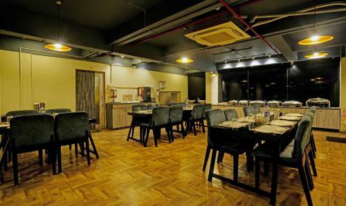 Treebo Trend Hotel Golden Nest Mastercanteen