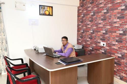 Hotel Oyo 82701 Buddha Nivasa Residences Elite