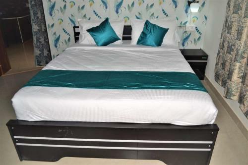 Hotel Oyo 82701 Buddha Nivasa Residences Elite