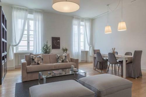 Palazzo Tergesteo Tirabora Suite Apartments