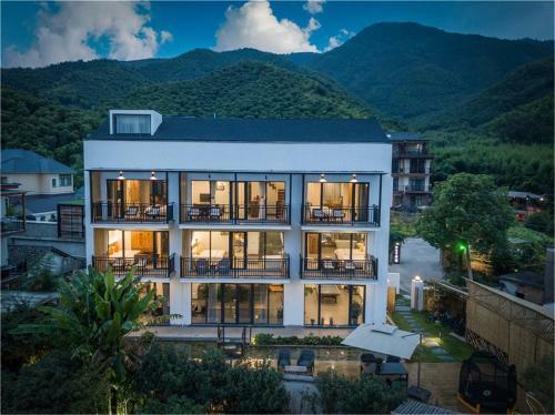 Hotel Moganshan Stonegarden Hostel
