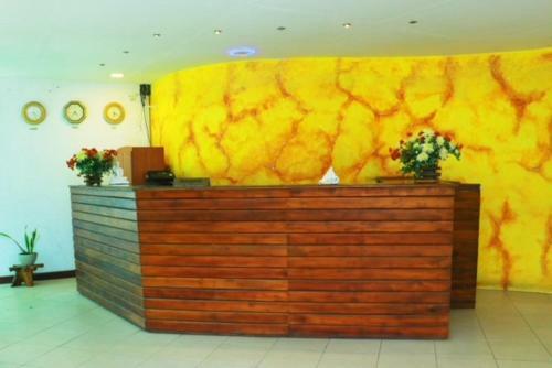 Caprimoon Colombo Airport Hotel