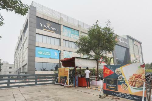 Hotel Capital O 62881 Viram