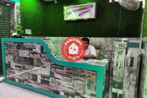 Oyo 82375 Hotel Green Star