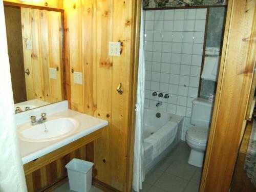 Hotel-motel Les Voitures D'eau