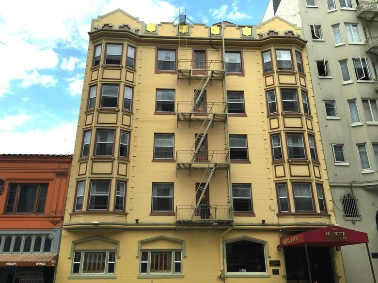 Layne Hotel