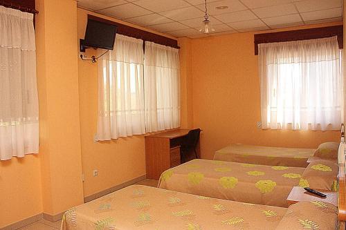 Hostal Residencia Porta Nova
