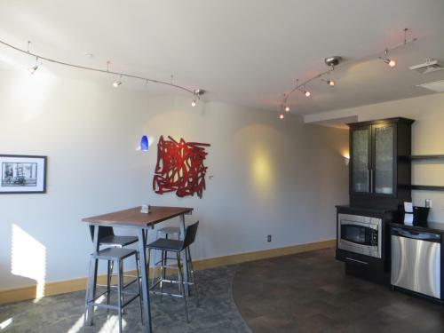 Hotel Suites At 118 - Bloomington