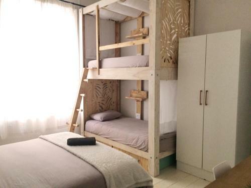Hostal Moy Guesthouse