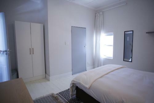 Hostal Moy Guesthouse